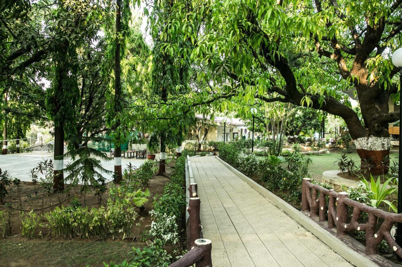 Ras Resort By Treat Silvassa Exterior foto
